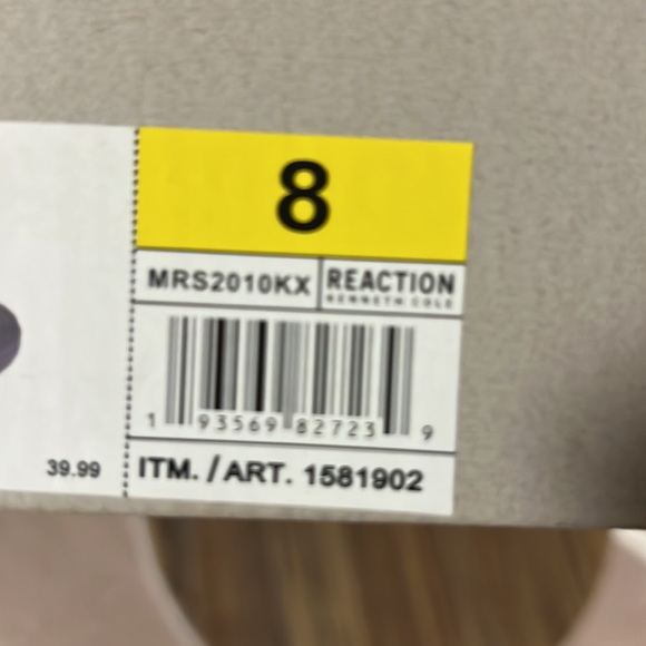 NWT Kenneth Cole Reaction Sneaker - Size 8 - Picture 7 of 7